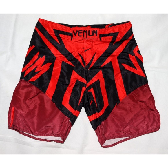 Venum Men's MMA Fighting Tribal UFC Red Black Shorts Size Large - Picture 1 of 6